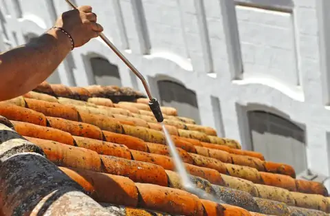 Nettoyage de toitures - Clans